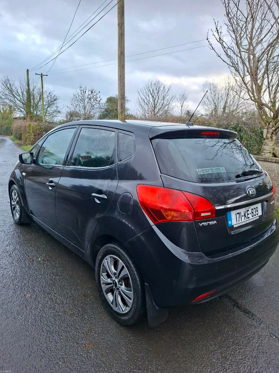 KIA VENGA 2017 NEW NCT 1 OWNER - Image 3