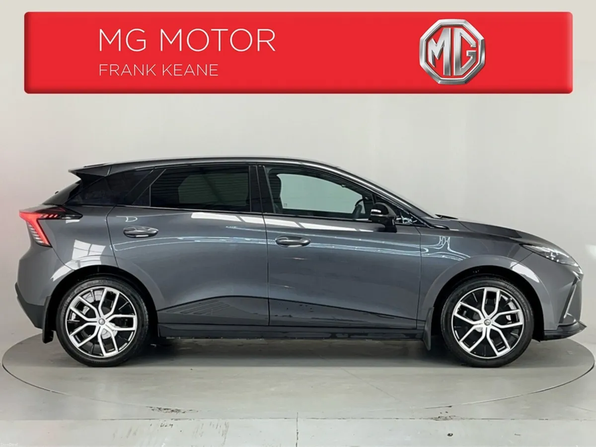 MG 4 LR EXCLUSIVE**HEATED SEATS**HEATED MULTIFUNCT - Image 2