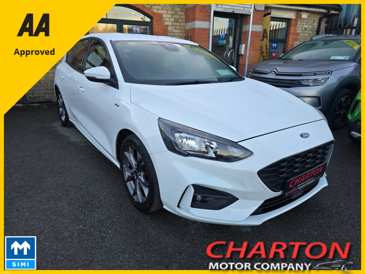 Ford Focus ST-LINE 1.0 ECOBOOST 125 125PS 4DR - Image 1