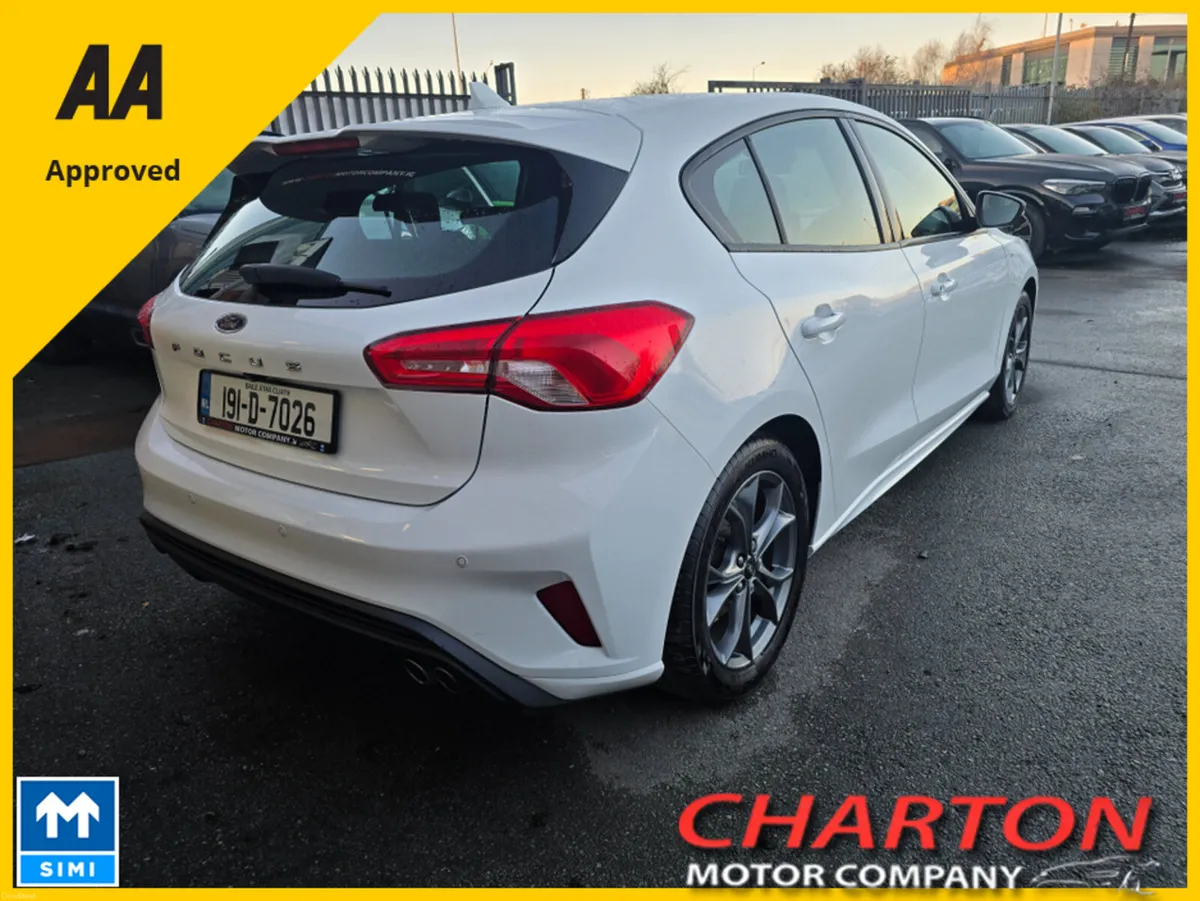 Ford Focus ST-LINE 1.0 ECOBOOST 125 125PS 4DR - Image 4