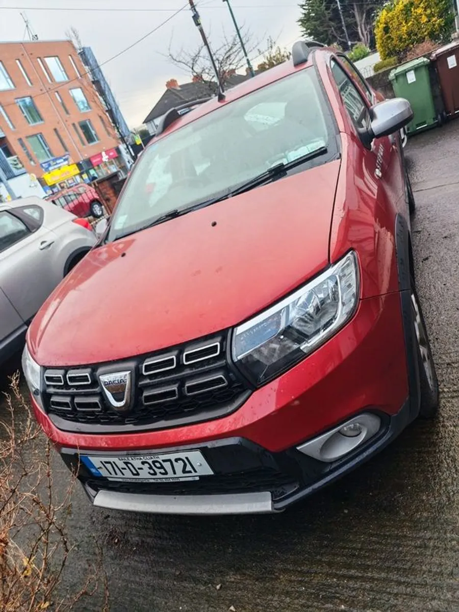 2017 Dacia Sandero Stepway - Image 1