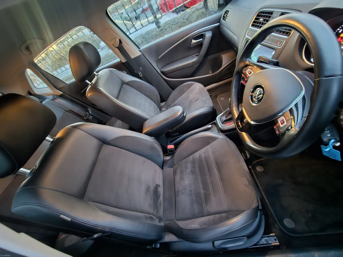 Volkswagen Polo 2016 automatic low miles €9990 - Image 2