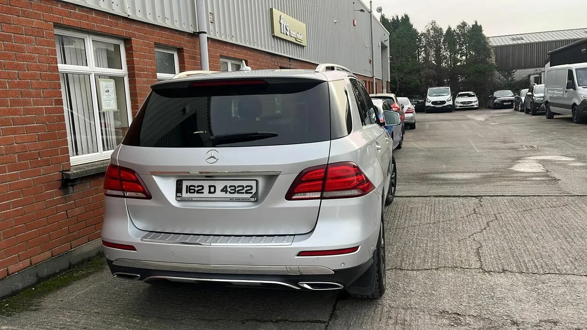 Mercedes-Benz GLE 2016 250D - Image 3