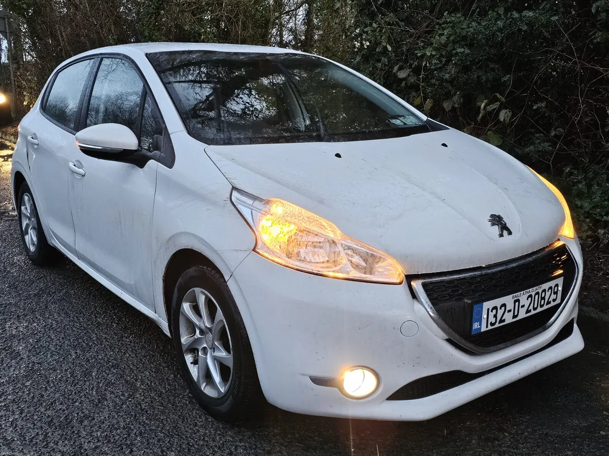 Peugeot 208 2013 nct&tax €3650 - Image 1