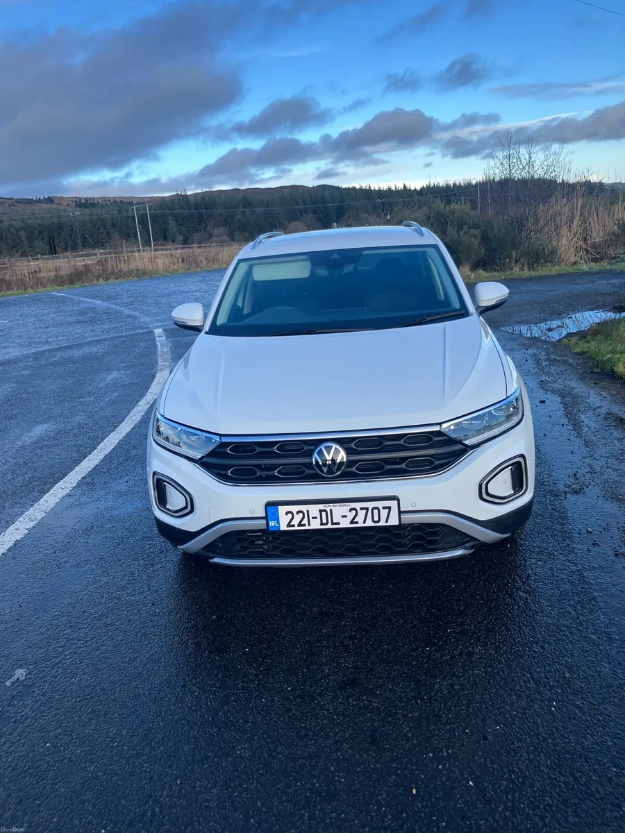 2022 VW T-Rock 1.5 Petrol  6Speed Manual - Image 1