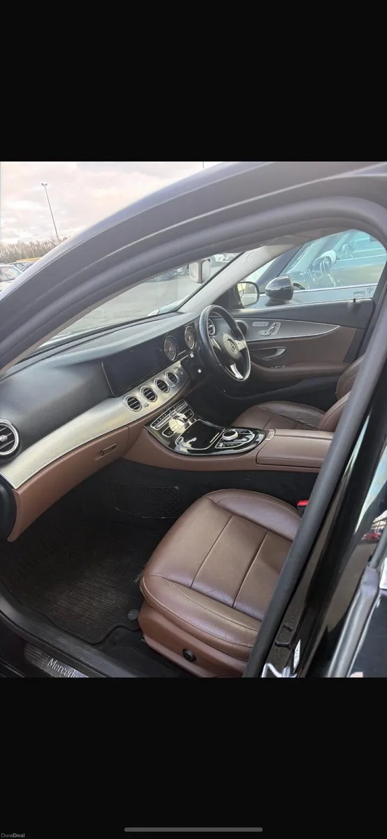 Mercedes-Benz E-Class 2018 - Image 4