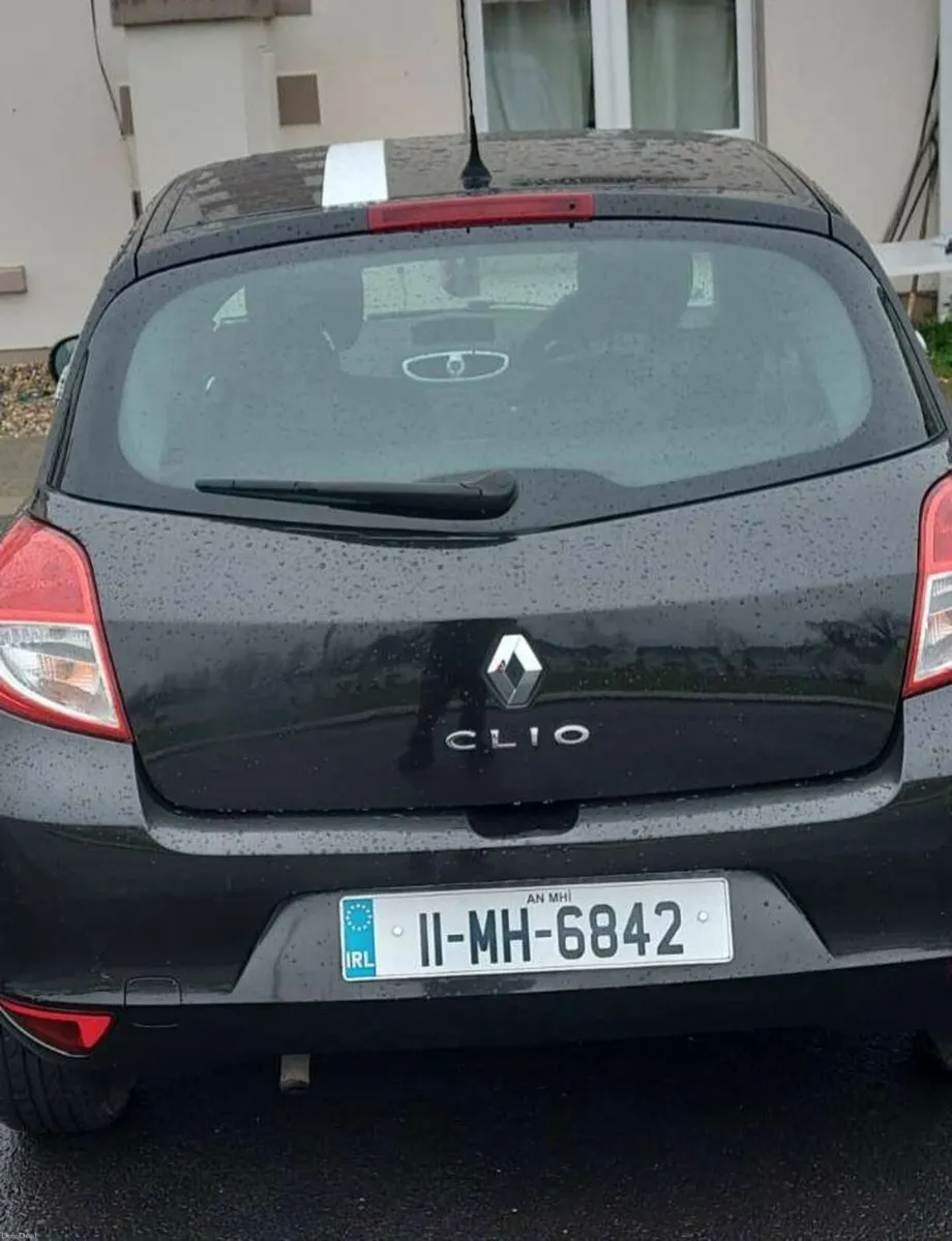 Renault Clio 2011 - Image 2