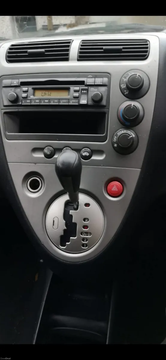 Automatic Honda Civic 1,4 tax 06/26 - Image 4
