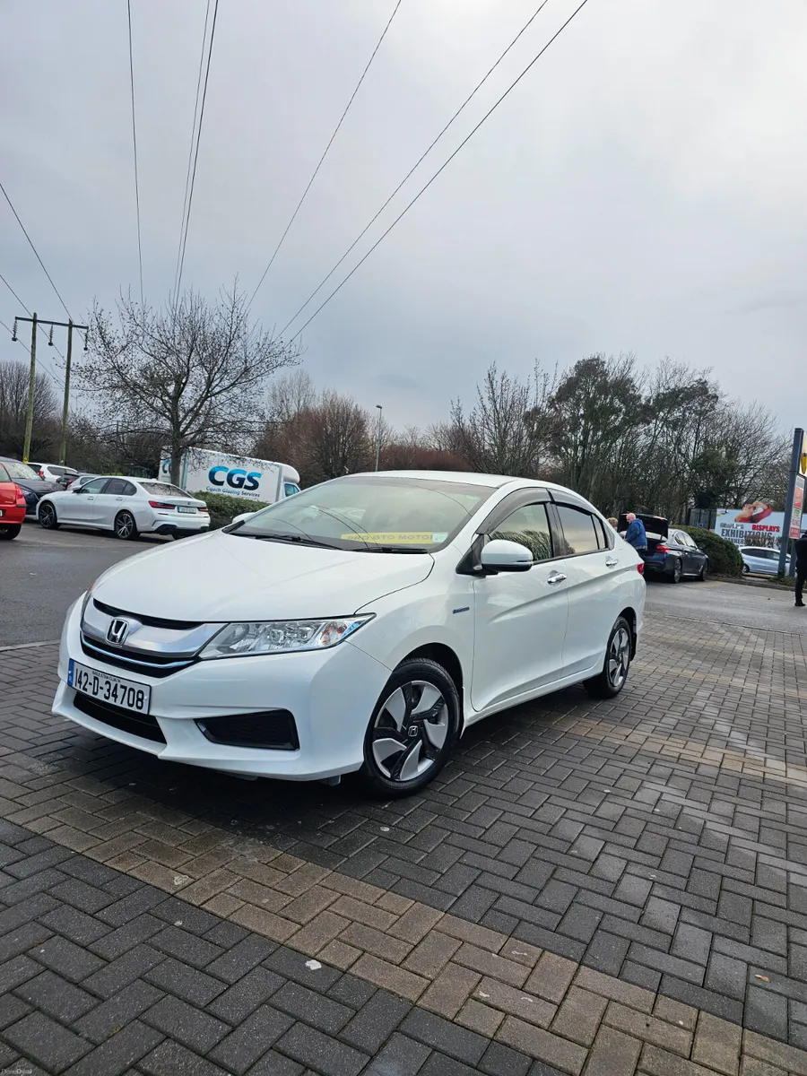 Honda Grace 2014 - Image 1