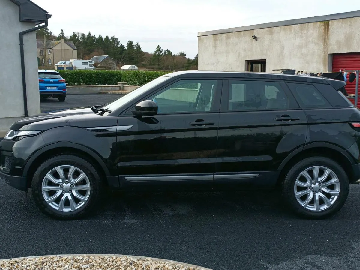 Range Rover evoque - Image 2