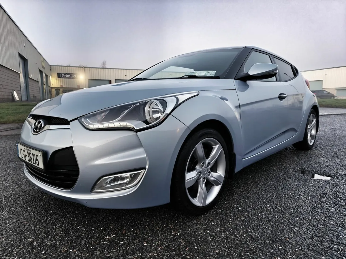 2012 Hyundai Veloster New NCT TAX Low mil ECO - Image 4