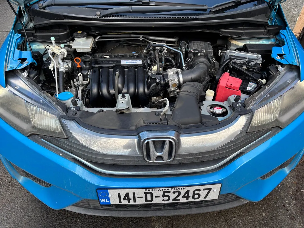Honda Fit Hybrid - Image 4