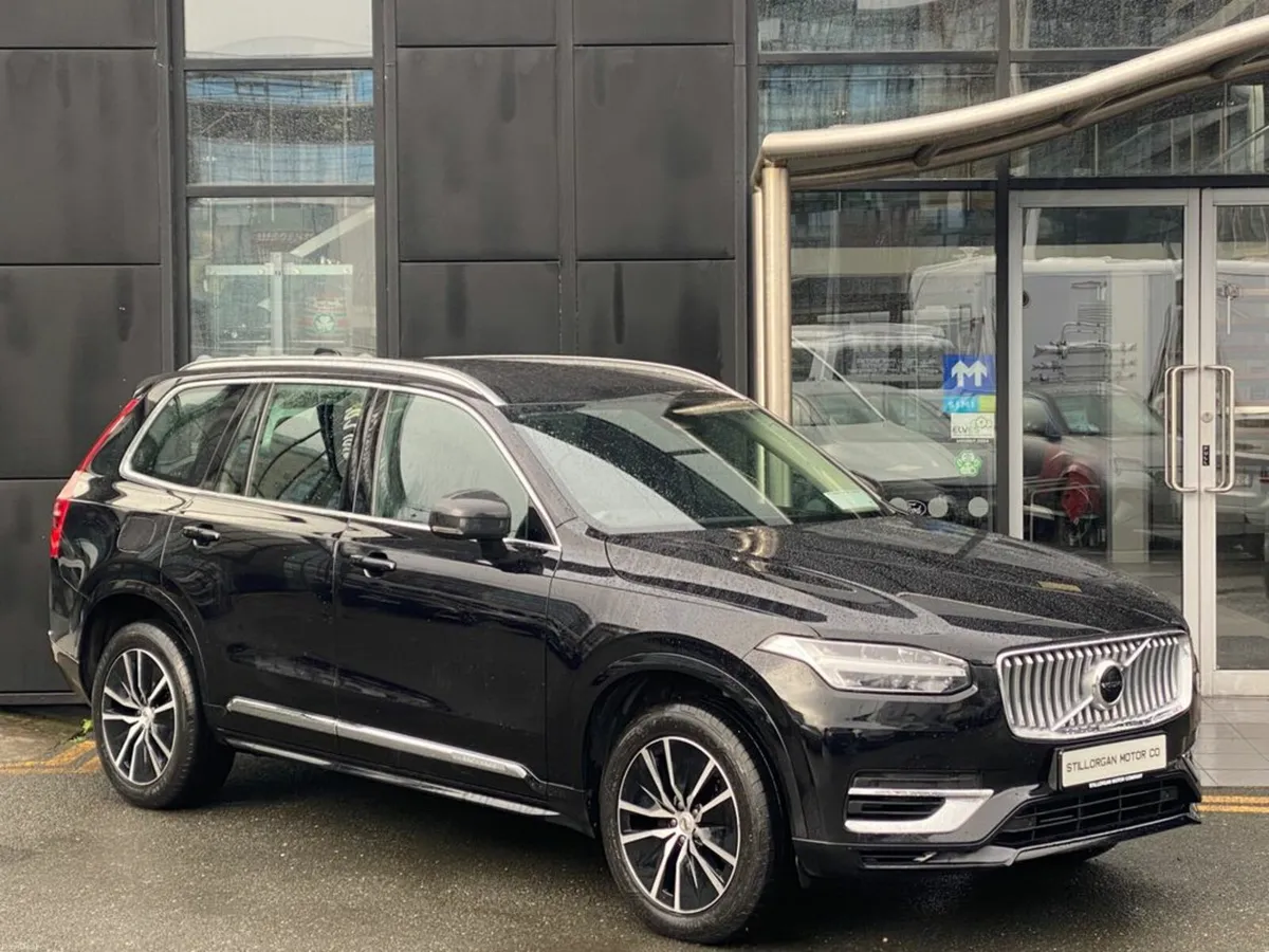 Volvo XC90 T8 Core Recharge AWD Auto (PHEV) - Image 1