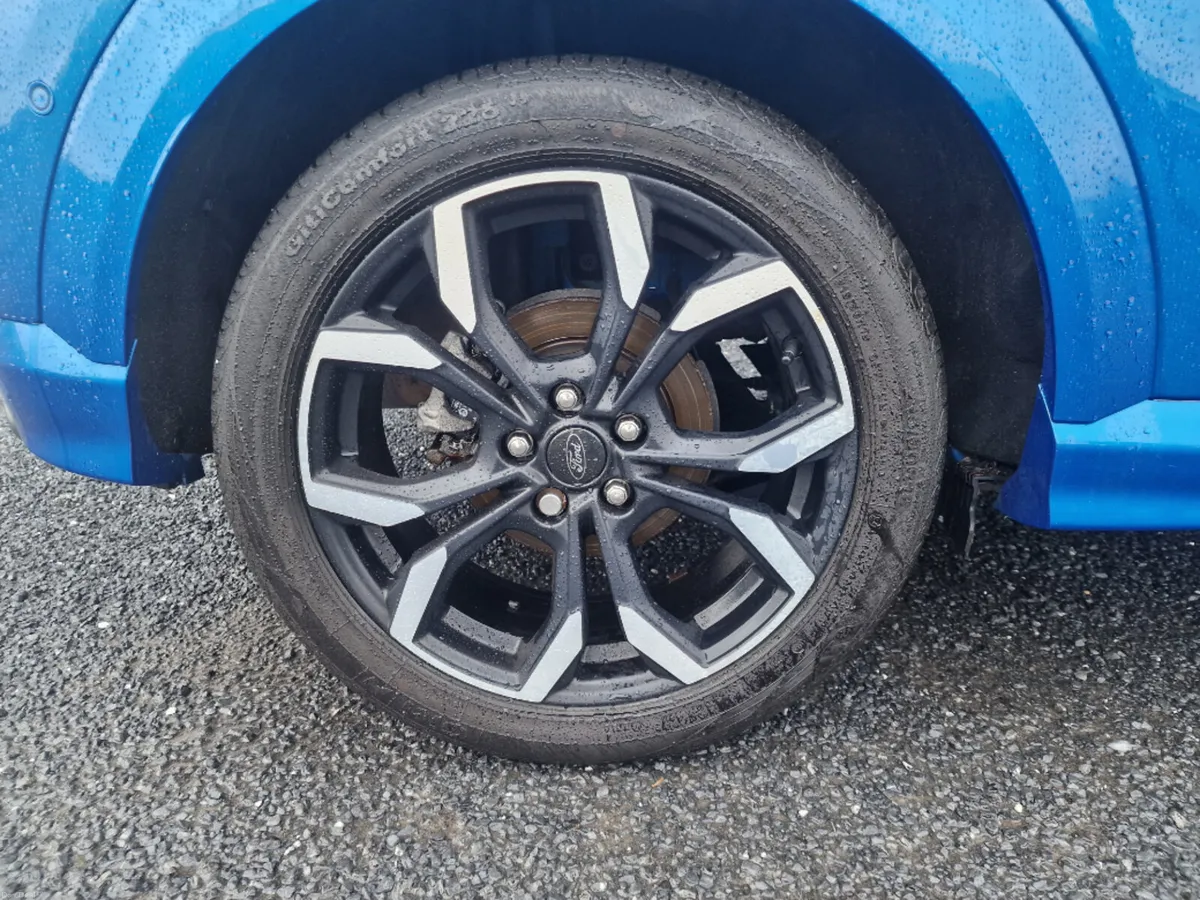 Ford Puma 5 Door St-line X 1L Mhev 4DR - Image 4