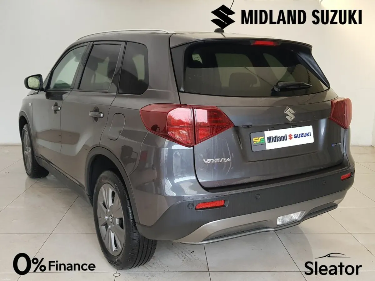 Suzuki Vitara Motion AGS - Image 2