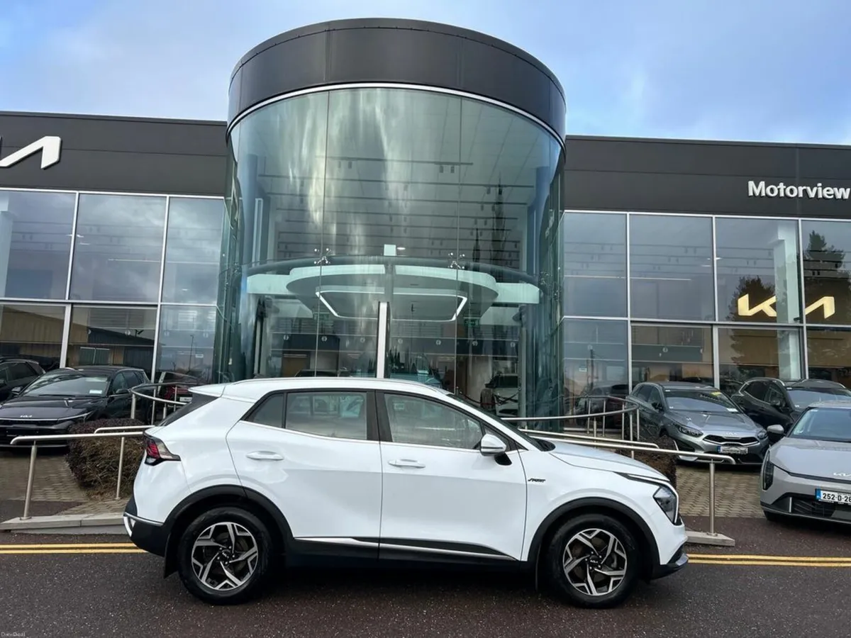 Kia Sportage 1.6D 1 Owner from new! Only 35000km! - Image 1