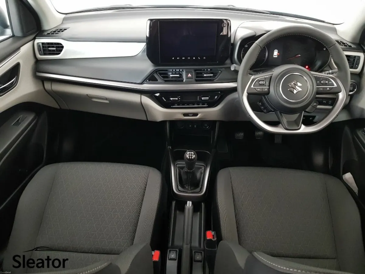 Suzuki Swift 1.2 Hybrid Motion Automatic - Image 3