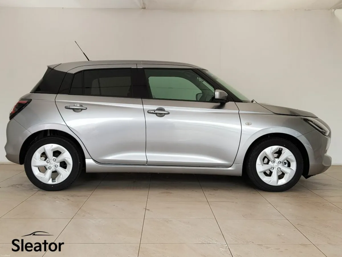 Suzuki Swift 1.2 Hybrid Motion Automatic - Image 2