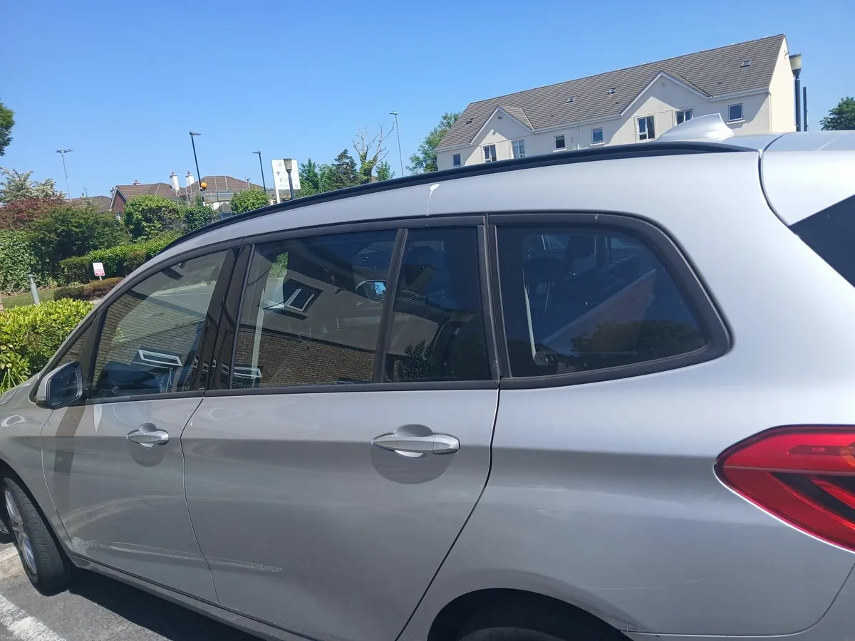 BMW 2-Series 2017 - Image 2