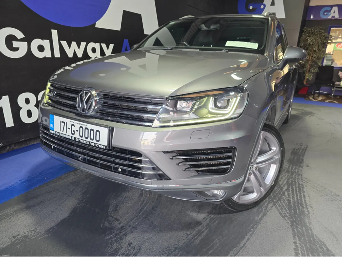 Volkswagen Touareg V6 R-LINE-FULLY SERVICED WITH N - Image 1