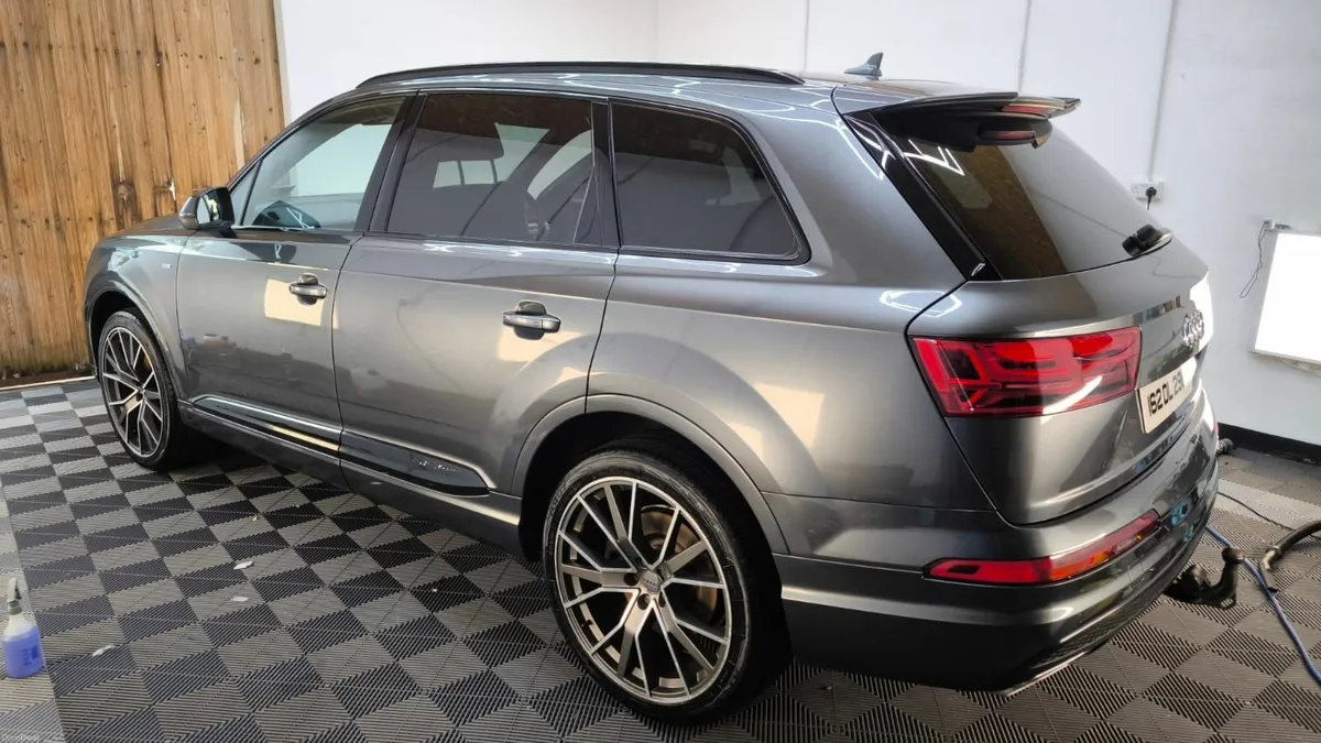 Audi Q7 2016 - Image 2