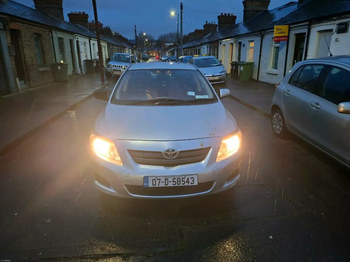 Toyota corolla - Image 1