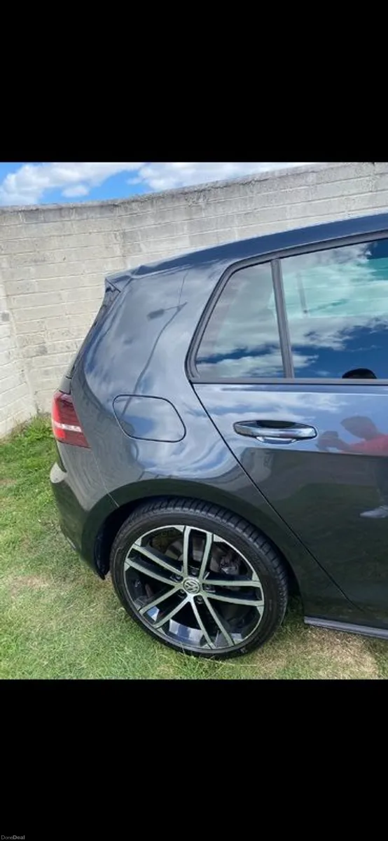 2014 Volkswagen Golf - Image 3