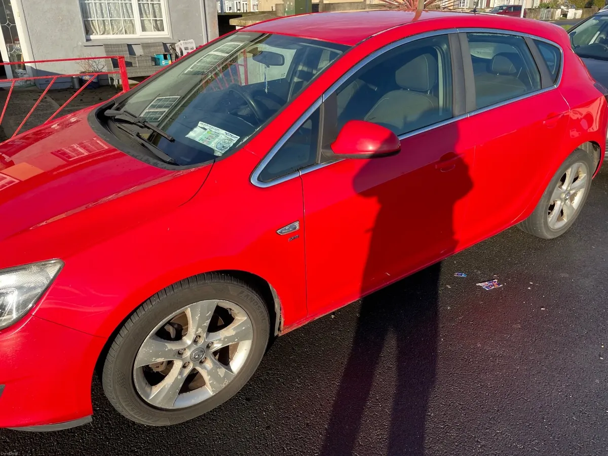 Opel Astra 2010 - Image 3