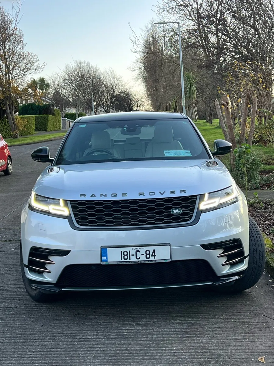 181 RANGE ROVER VELAR R-DYNAMIC GLASS ROOF - Image 3