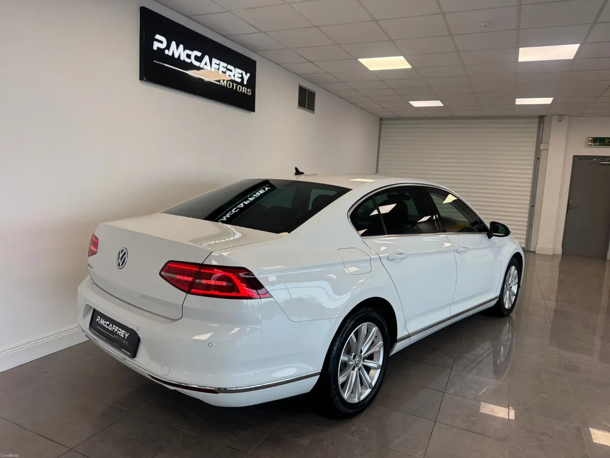 2018 VOLKSWAGEN PASSAT 2.0 TDI HIGHLINE DSG AUTO - Image 3