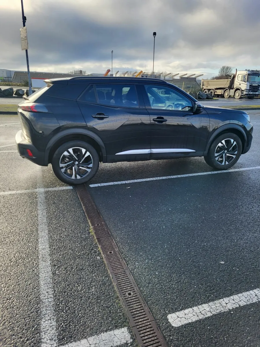 Peugeot 2008 Allure  2023 - Image 1