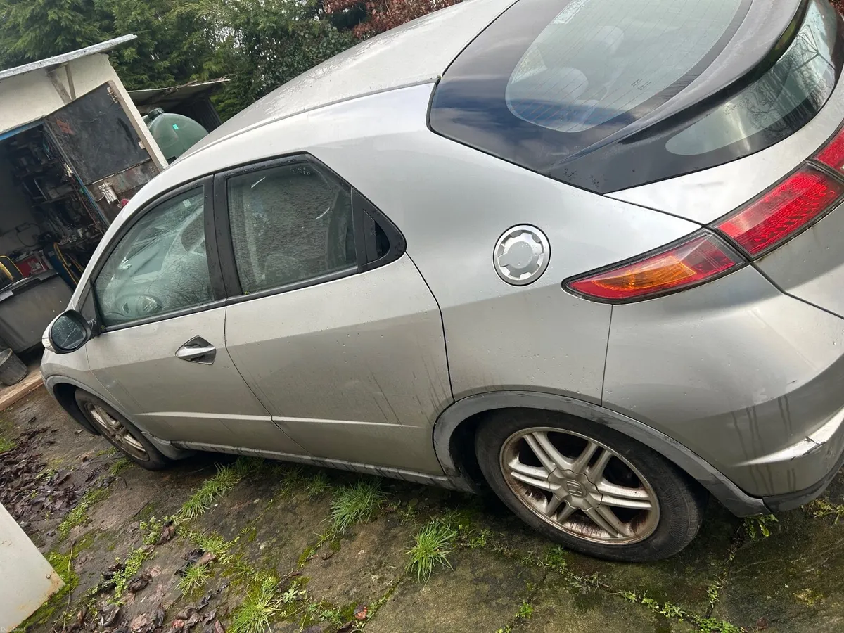 Honda Civic 2009 - Image 3