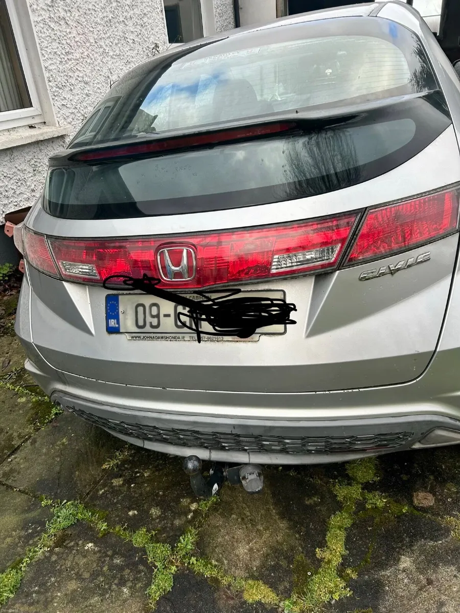 Honda Civic 2009 - Image 1