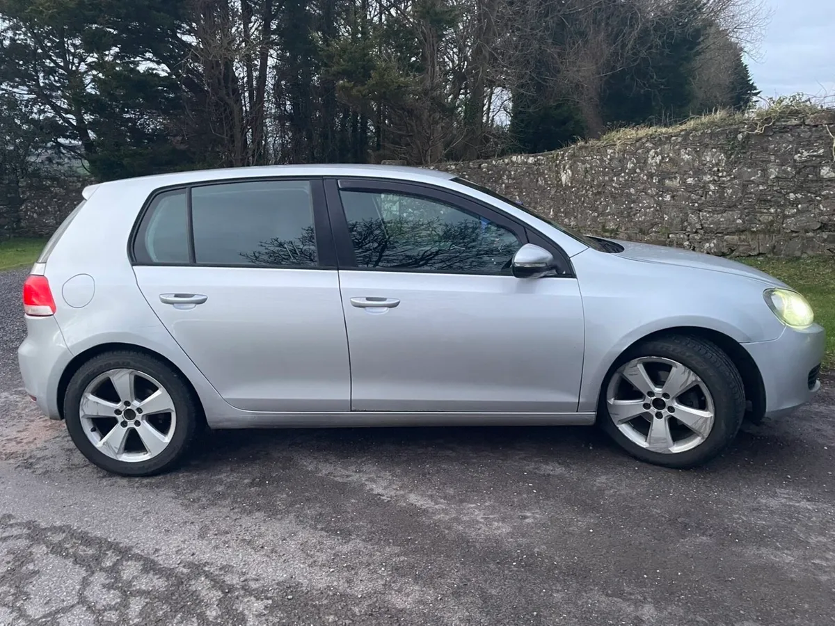 Volkswagen Golf - Image 2