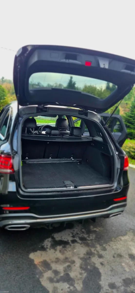 Mercedes-Benz GLC 2022 - Image 4