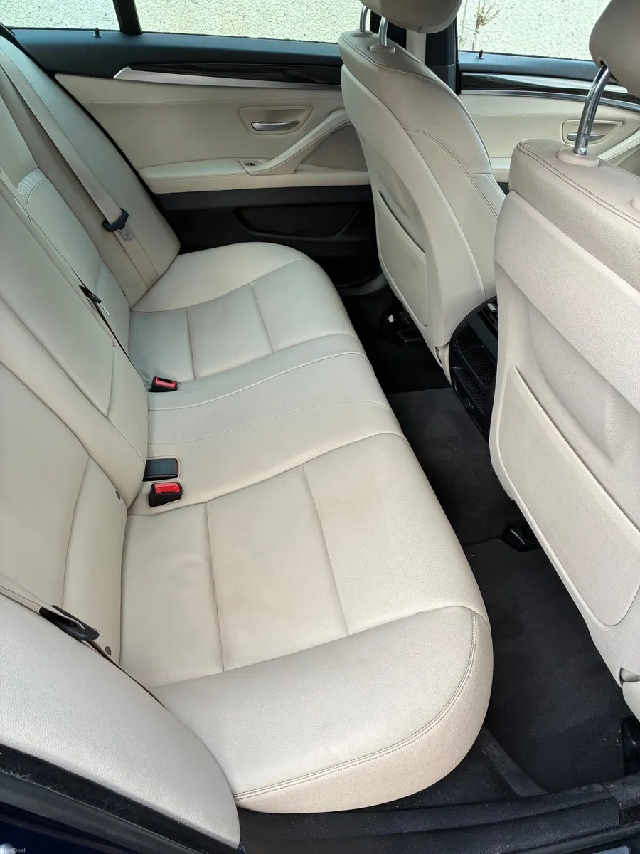 BMW 5-Series 2016 - Image 2