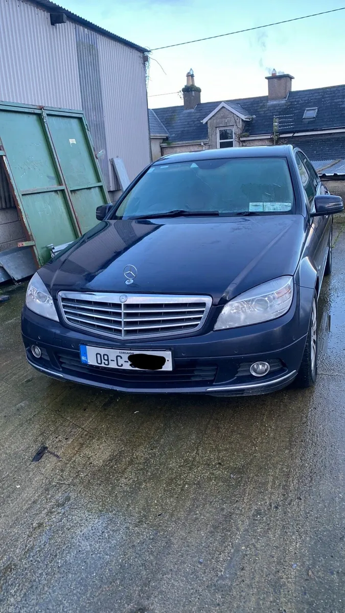 09 Mercedes - Image 4