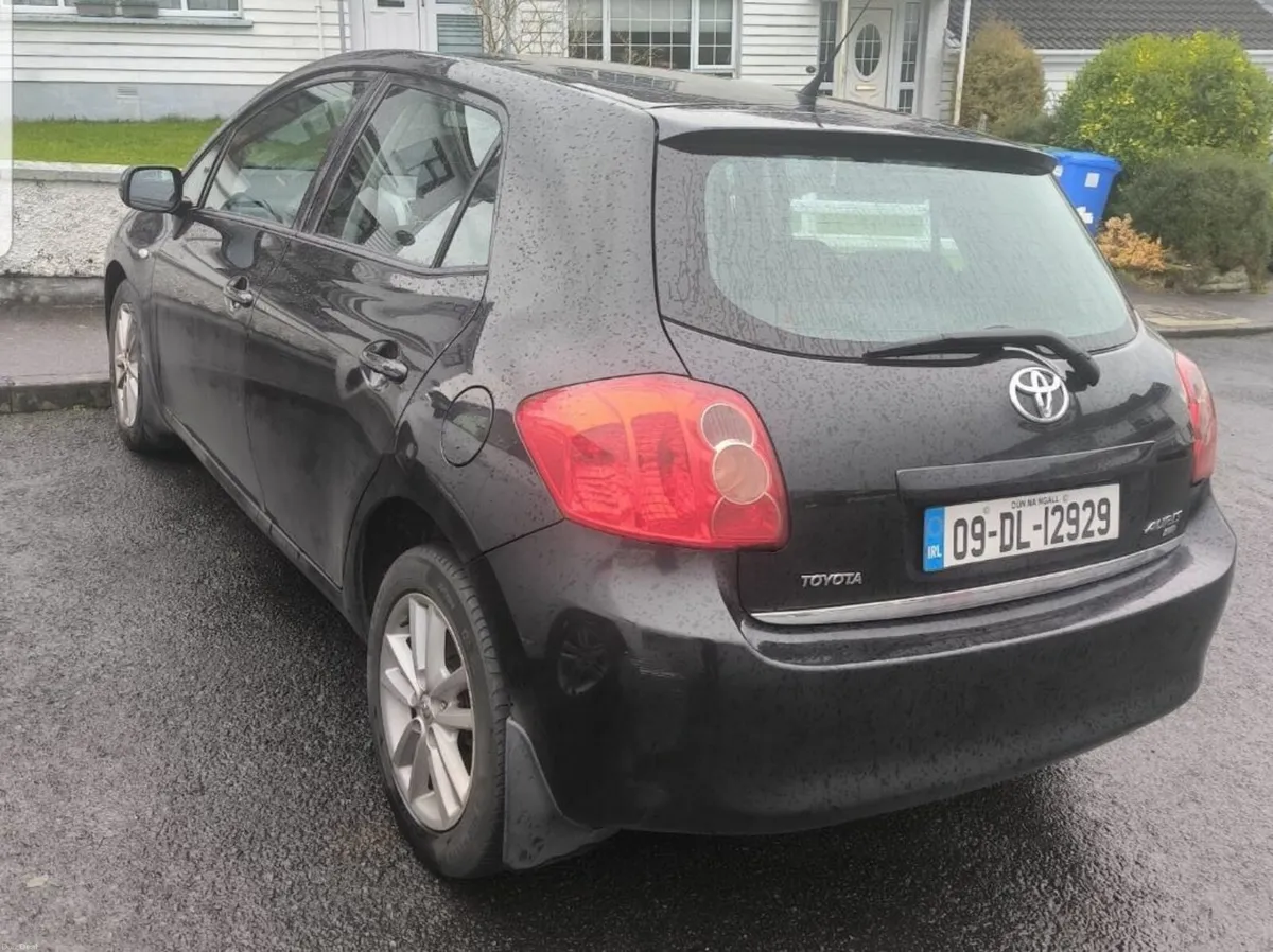 Toyota Auris 2009 - Image 4