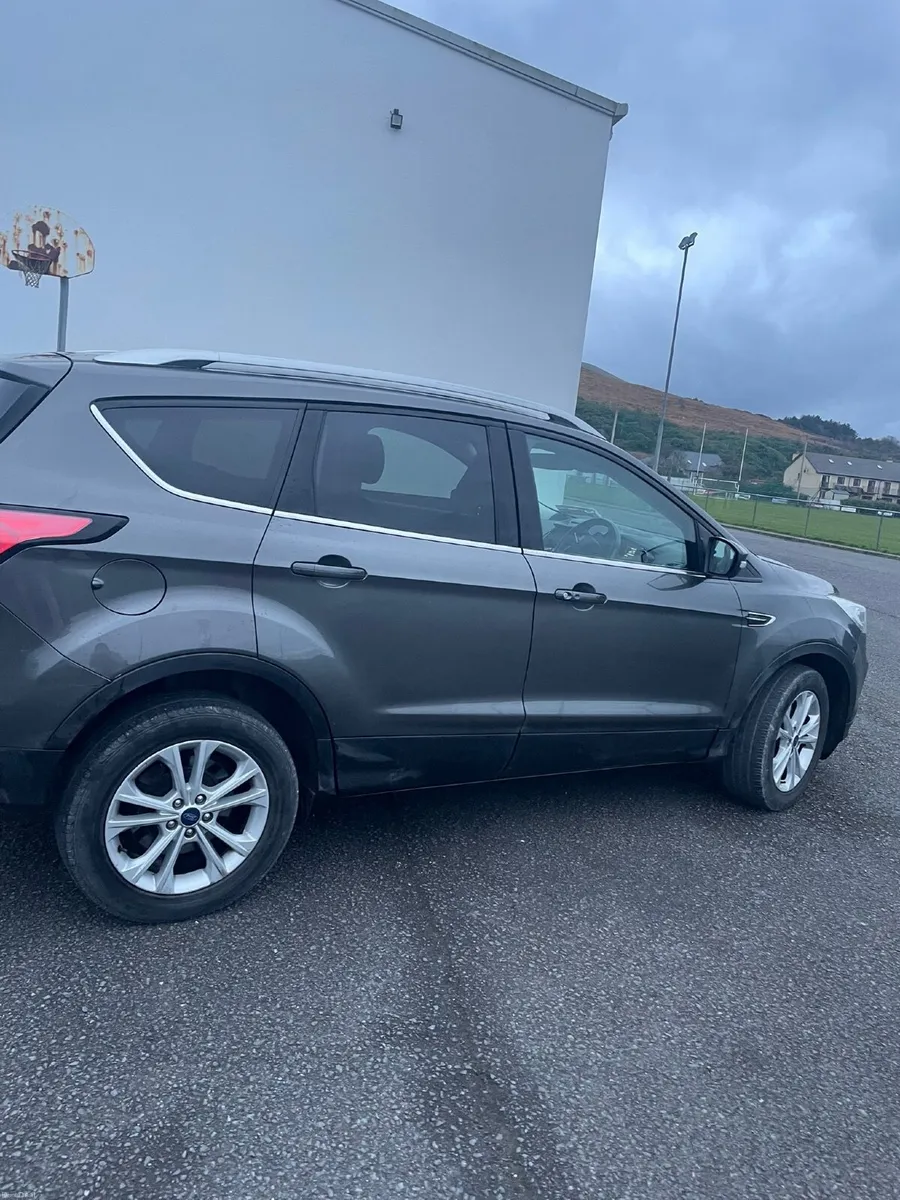 Ford Kuga 2019 - Image 2