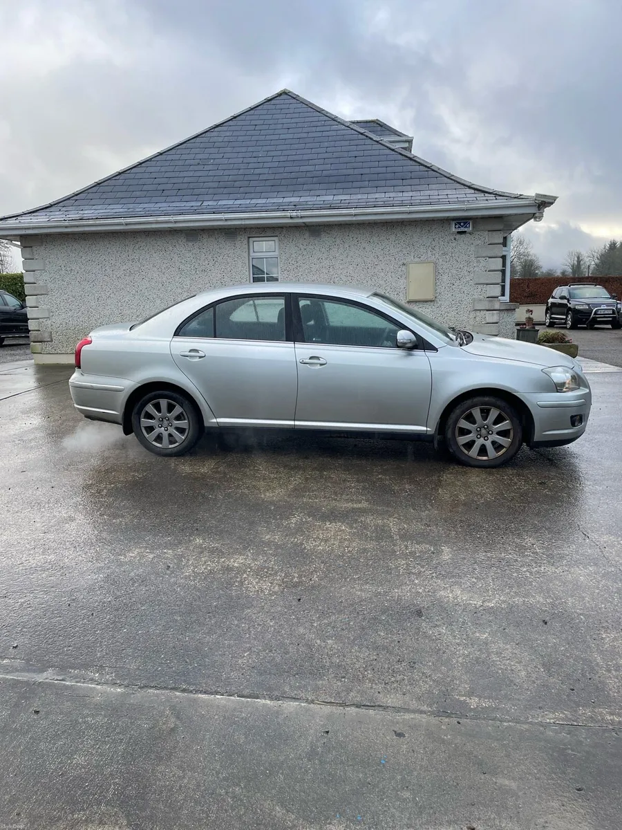 Toyota avensis - Image 2