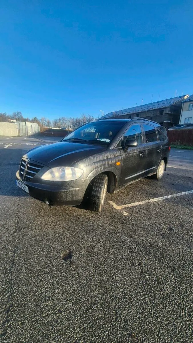 Ssangyong Rodius Crew Cab - Image 4
