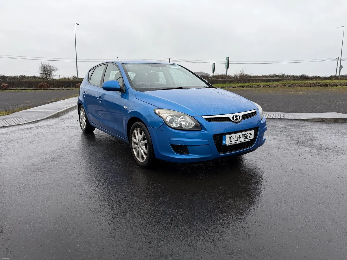 Hyundai i30 Comfort SE 1.6 Diesel 📍 - Image 1