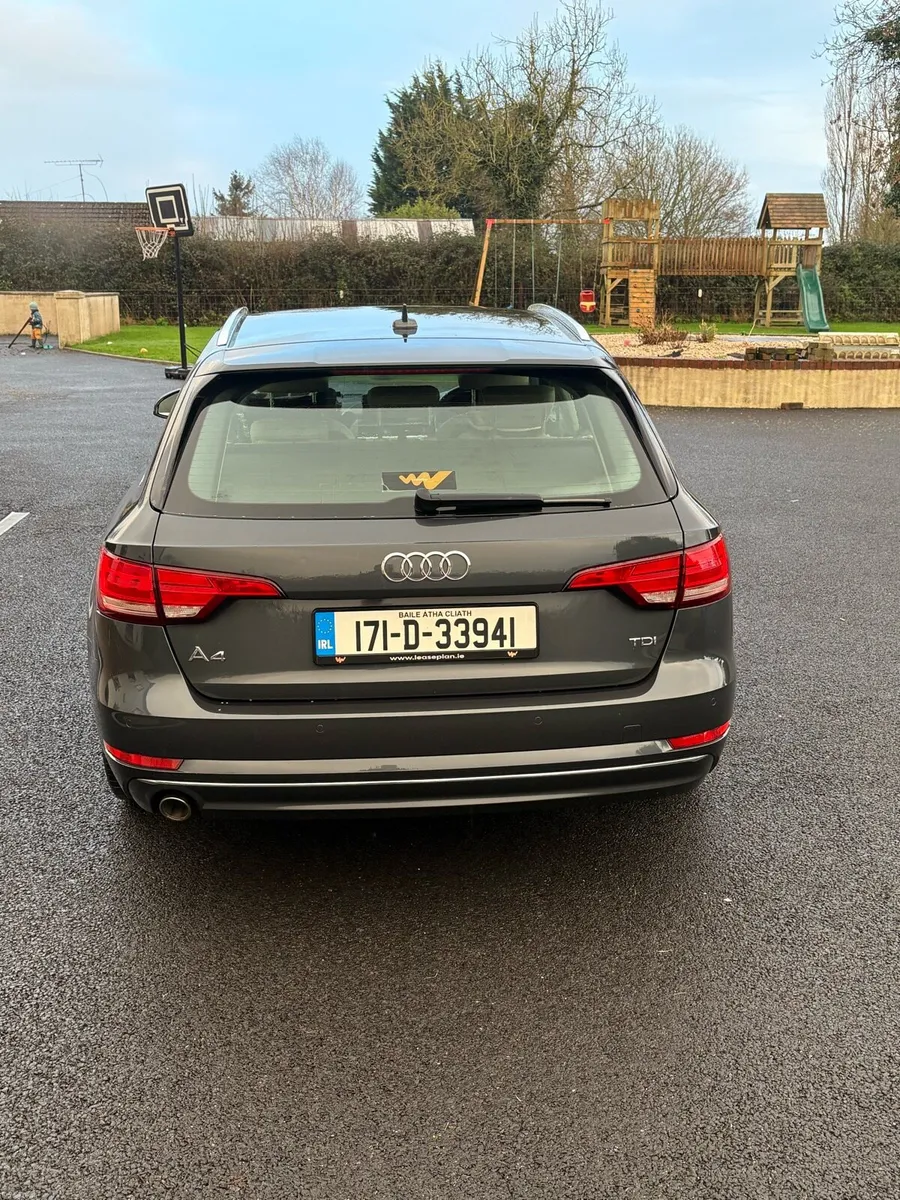 Audi A4 Estate Avant SE Ultra 2.0TDI - Image 4