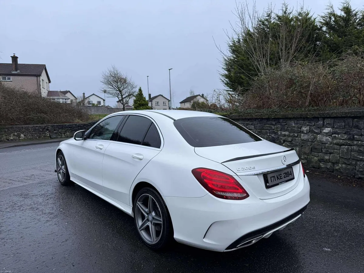 MERCEDES C200D AUTO AMG LINE 2017 - Image 3
