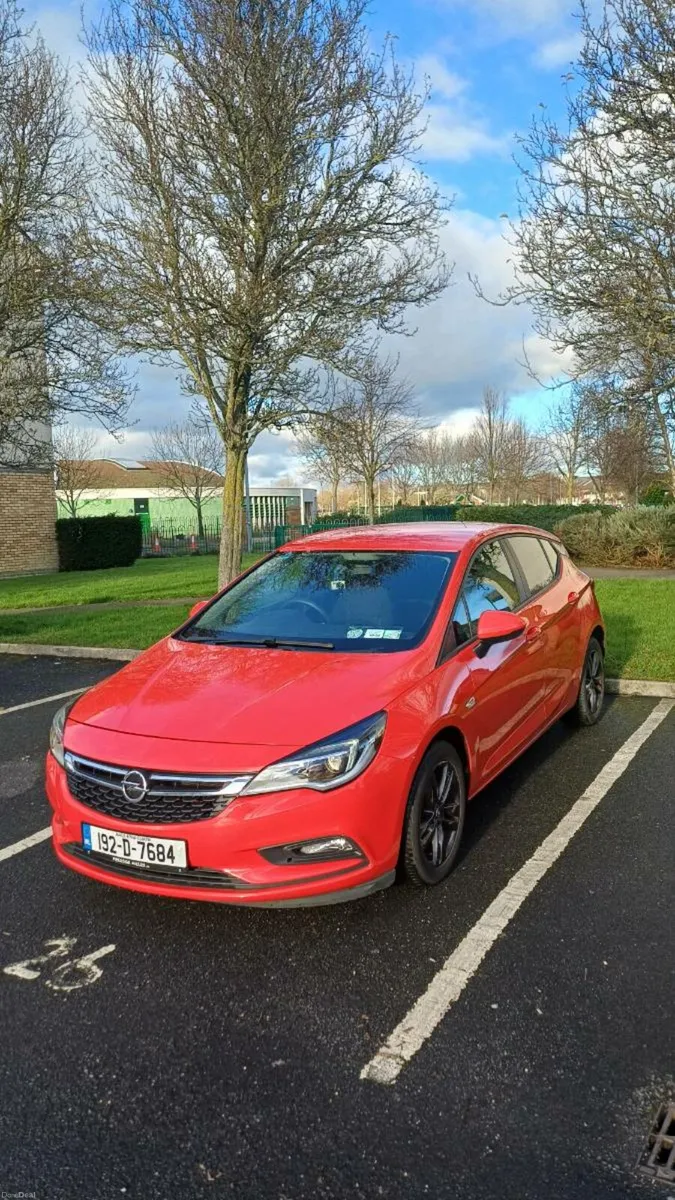 Opel Astra 1.6 CDTI 110PS NCT Till 09-07-2027 - Image 1