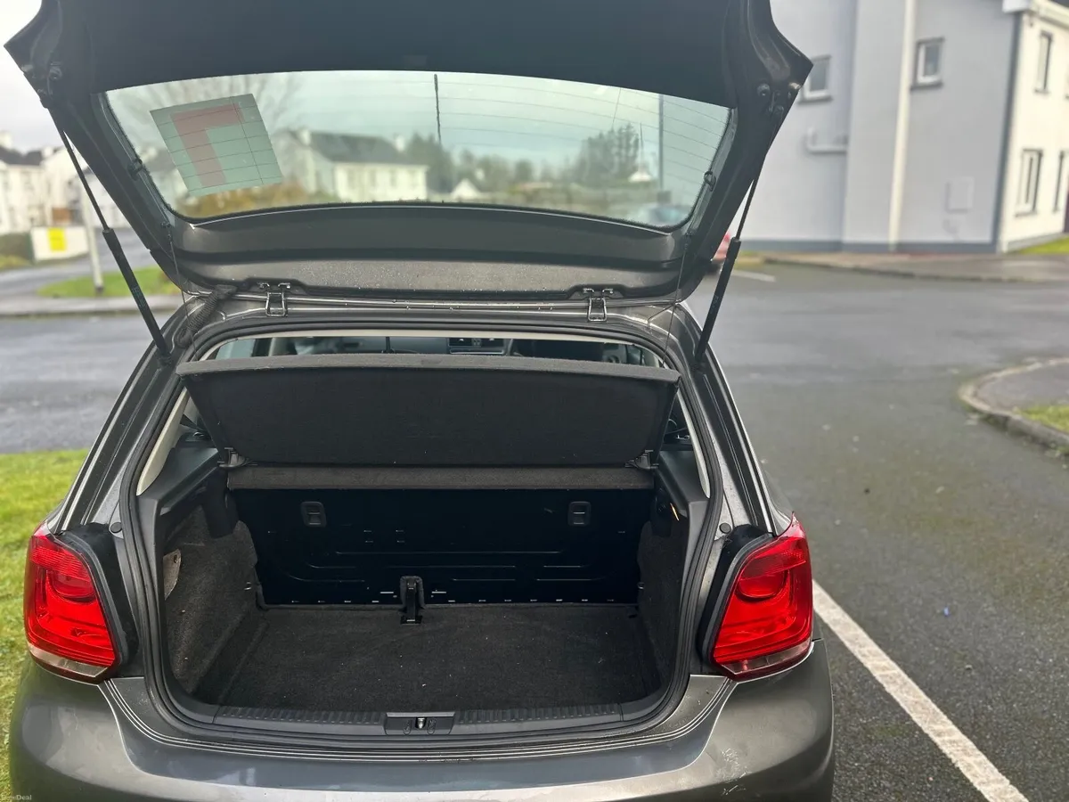 Volkswagen Polo 2010 - Image 4