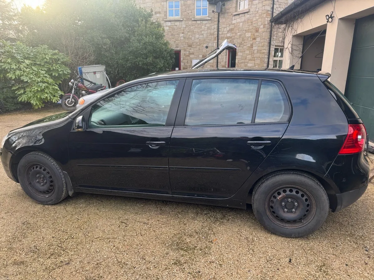 Volkswagen Golf - Image 4