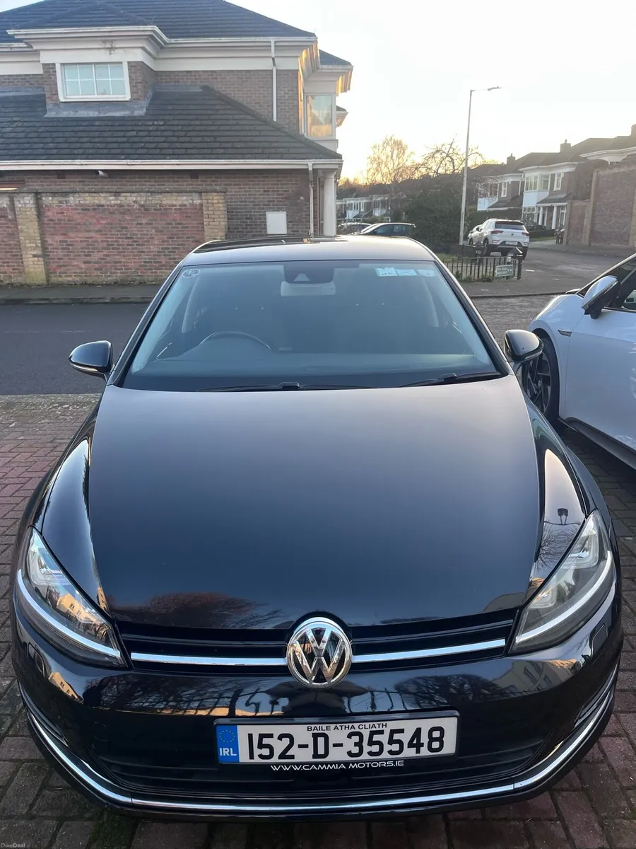 2015 Volkswagen Golf - Image 2