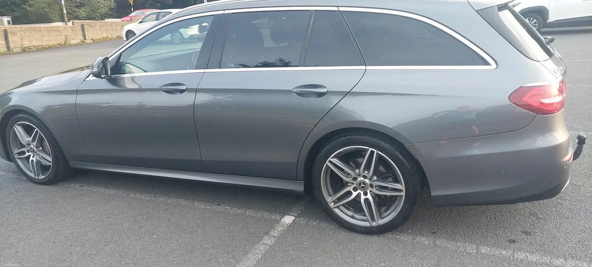 Mercedes-Benz E-Class 2018 - Image 2
