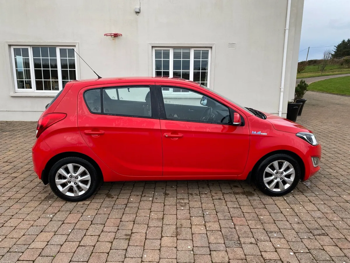 2014 Hyundai i20 - Image 3